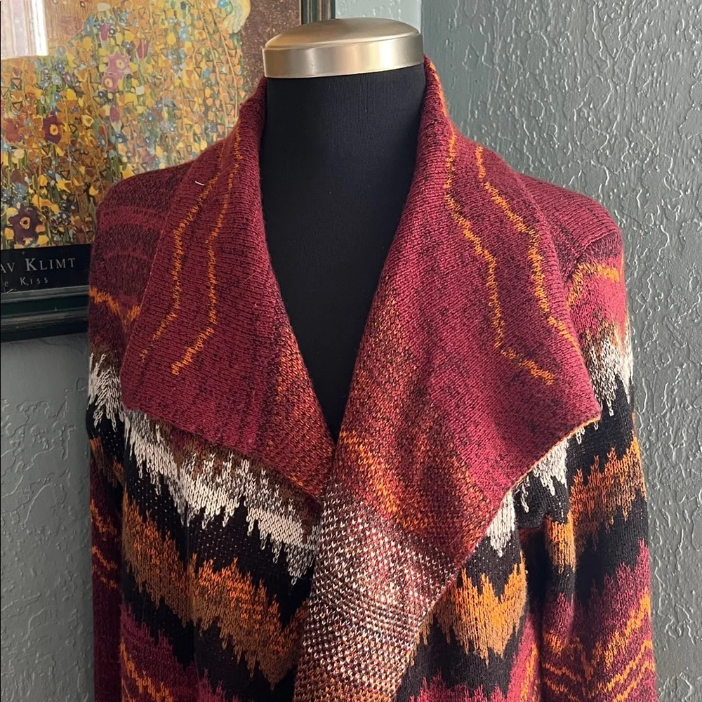 Absolutely Famous Burgundy and Black Zigzag Duster/Cardigan - Picture 2 of 7